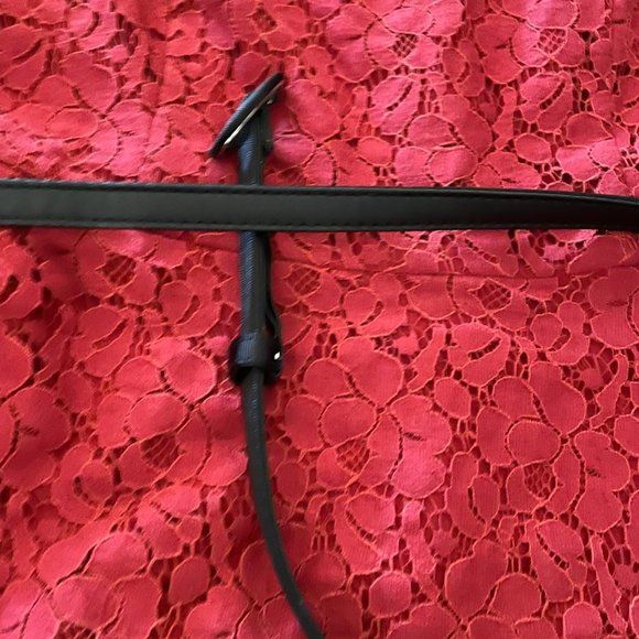 WHITE HOUSE lace detail red dress - Picture 5 of 5